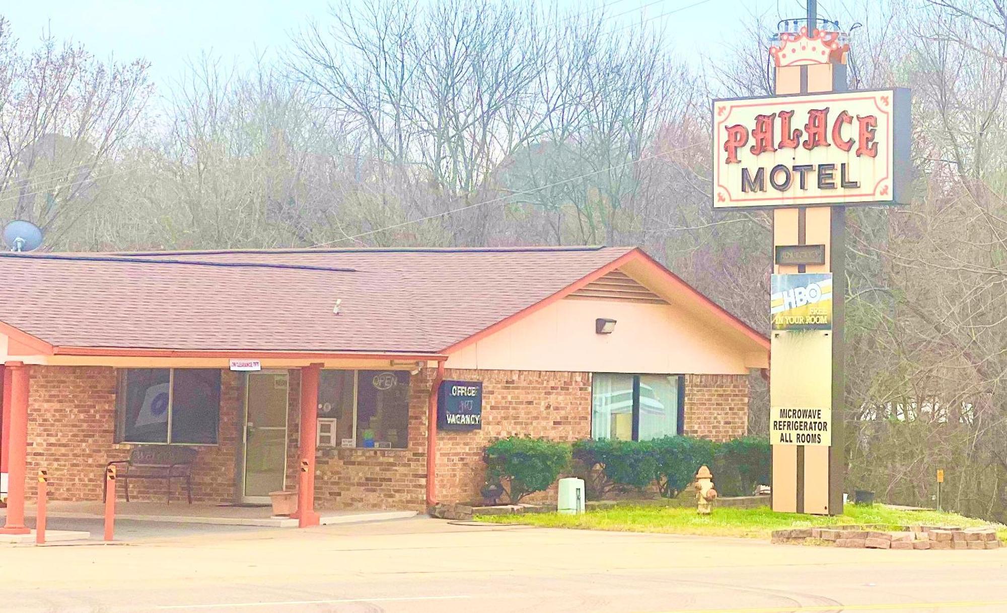 Palace Motel Dequeen De Queen Bagian luar foto